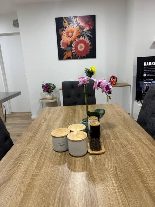 Stunning 3 Bd - 2 Bth City Apt - Pool & Carpark Окленд Екстер'єр фото
