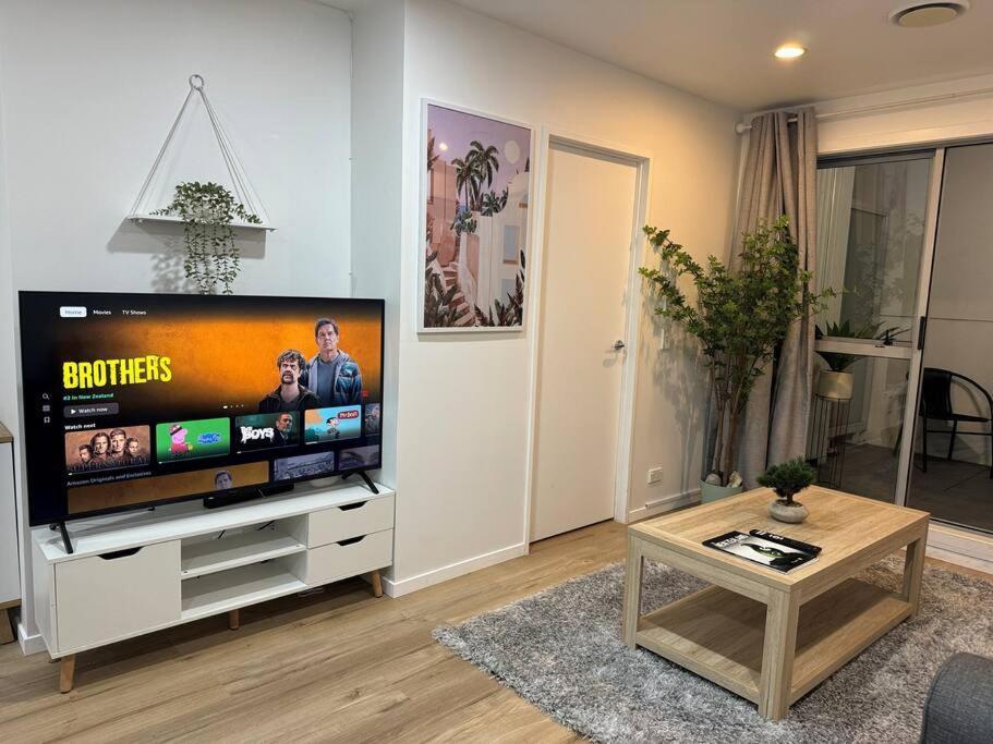 Stunning 3 Bd - 2 Bth City Apt - Pool & Carpark Окленд Екстер'єр фото